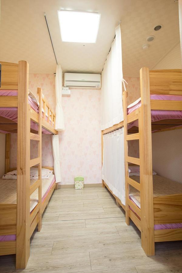 With Guesthouse Busan Room photo